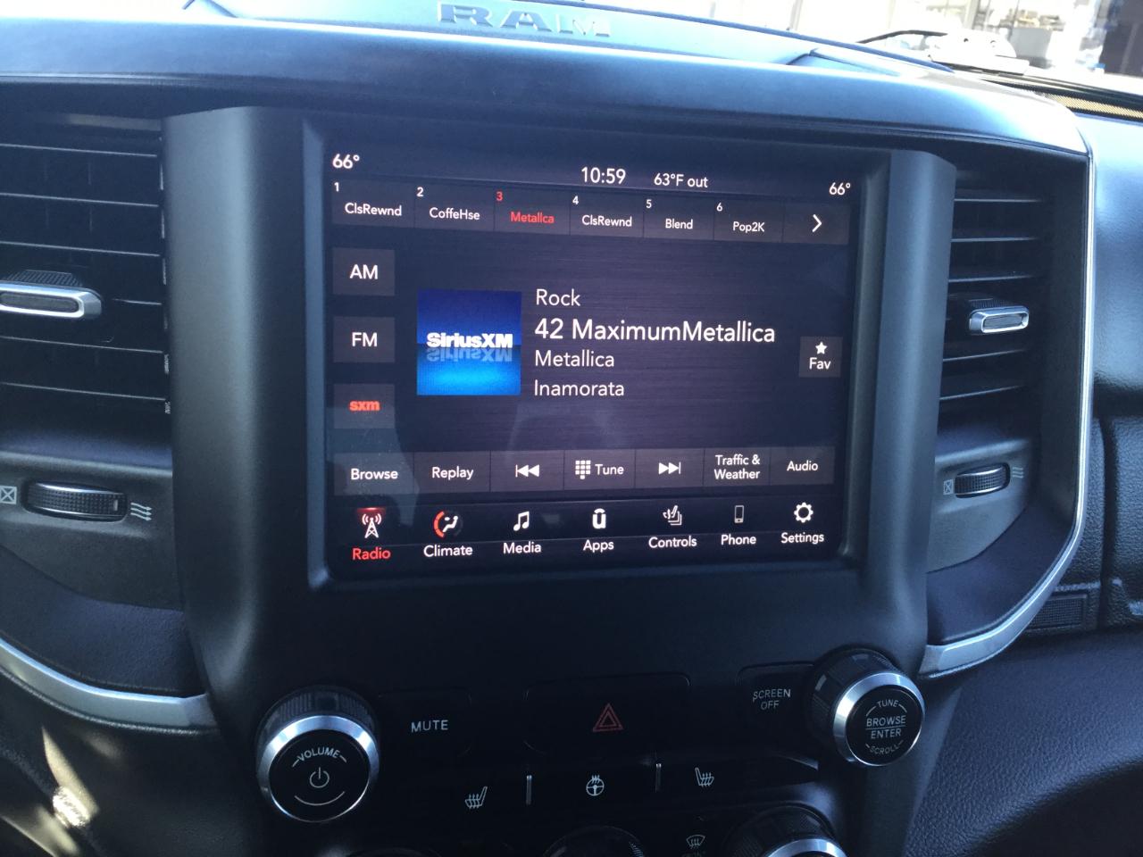 RAM 1500 Big Horn/Lone Star 4x4 Crew Cab 5'7" Box 2019