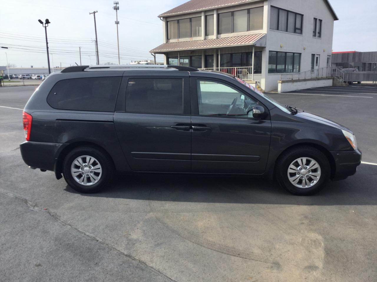 Kia Sedona 4dr Wgn LX 2012