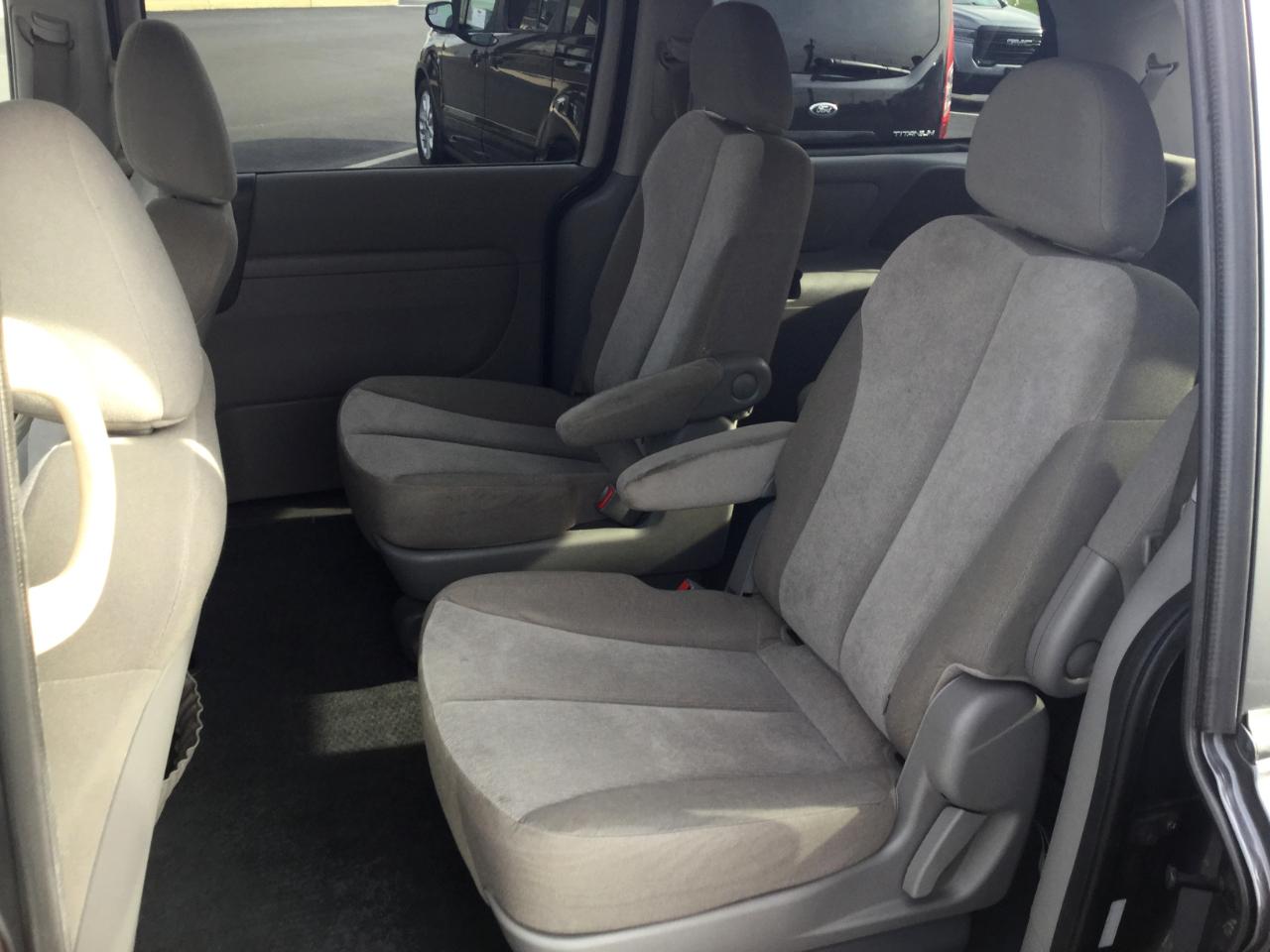 Kia Sedona 4dr Wgn LX 2012