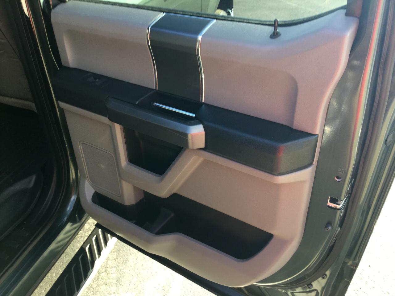 Ford F-150 4WD SuperCrew 145" XLT 2015