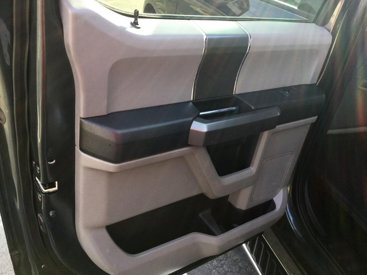 Ford F-150 4WD SuperCrew 145" XLT 2015