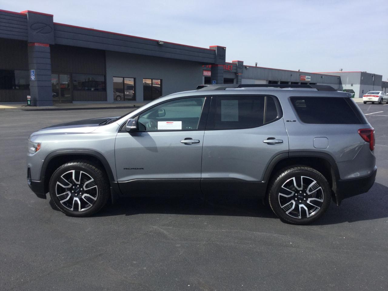 GMC Acadia AWD 4dr SLE 2021