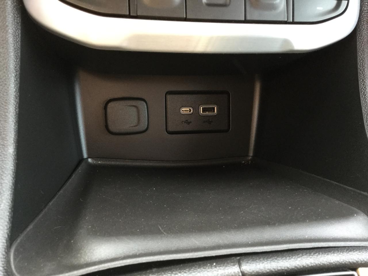 GMC Acadia AWD 4dr SLE 2021