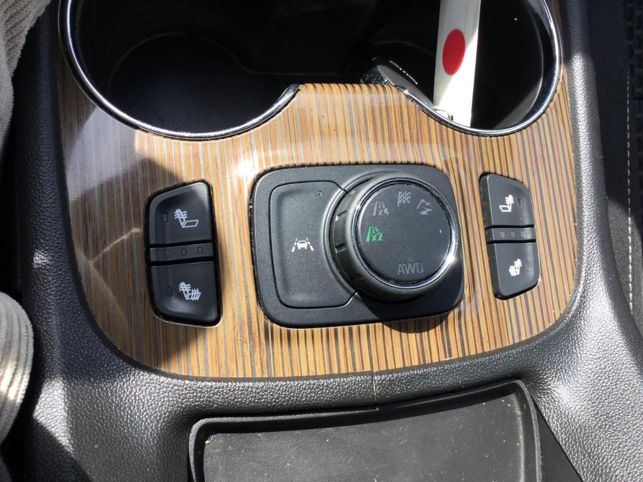 GMC Acadia AWD 4dr SLE 2021