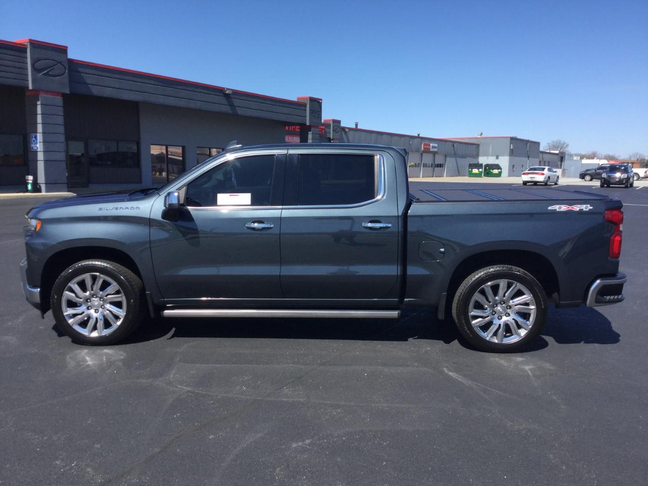 Chevrolet Silverado 1500 4WD Crew Cab 147" LTZ 2019
