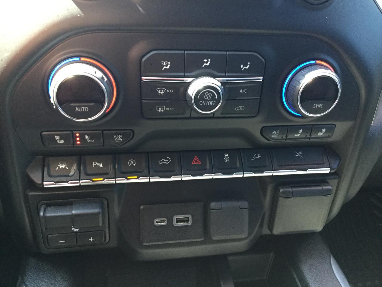 Chevrolet Silverado 1500 4WD Crew Cab 147" LTZ 2019