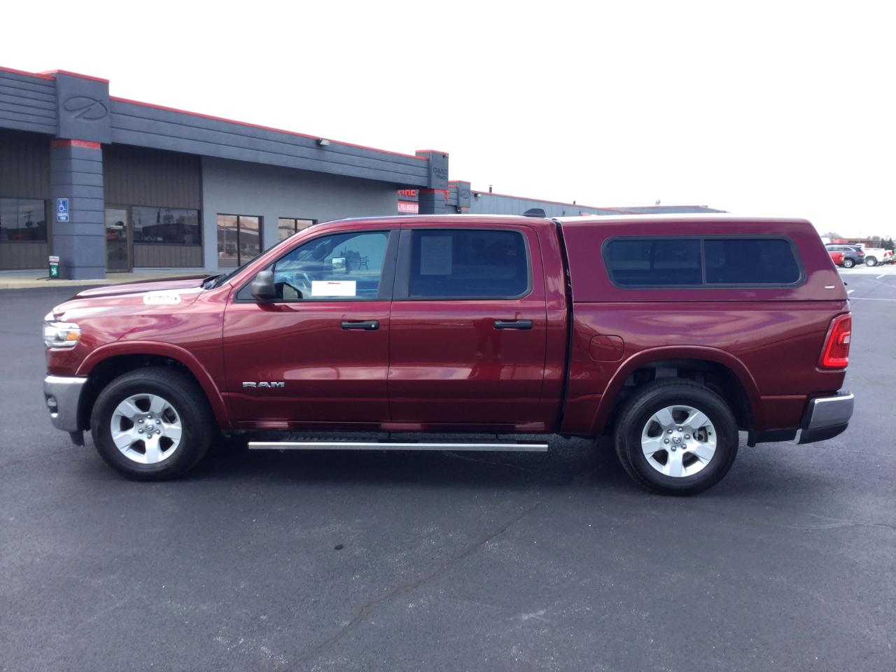 RAM 1500 Big Horn 4x4 Crew Cab 5'7" Box 2025