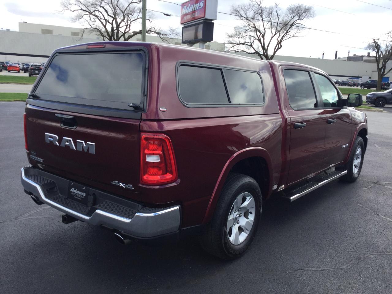 RAM 1500 Big Horn 4x4 Crew Cab 5'7" Box 2025