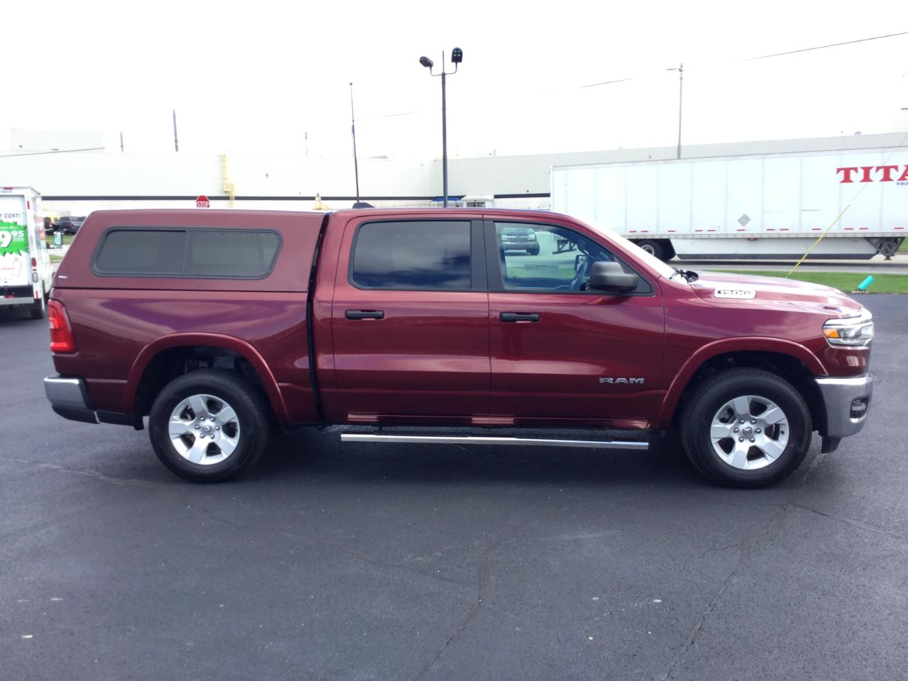 RAM 1500 Big Horn 4x4 Crew Cab 5'7" Box 2025