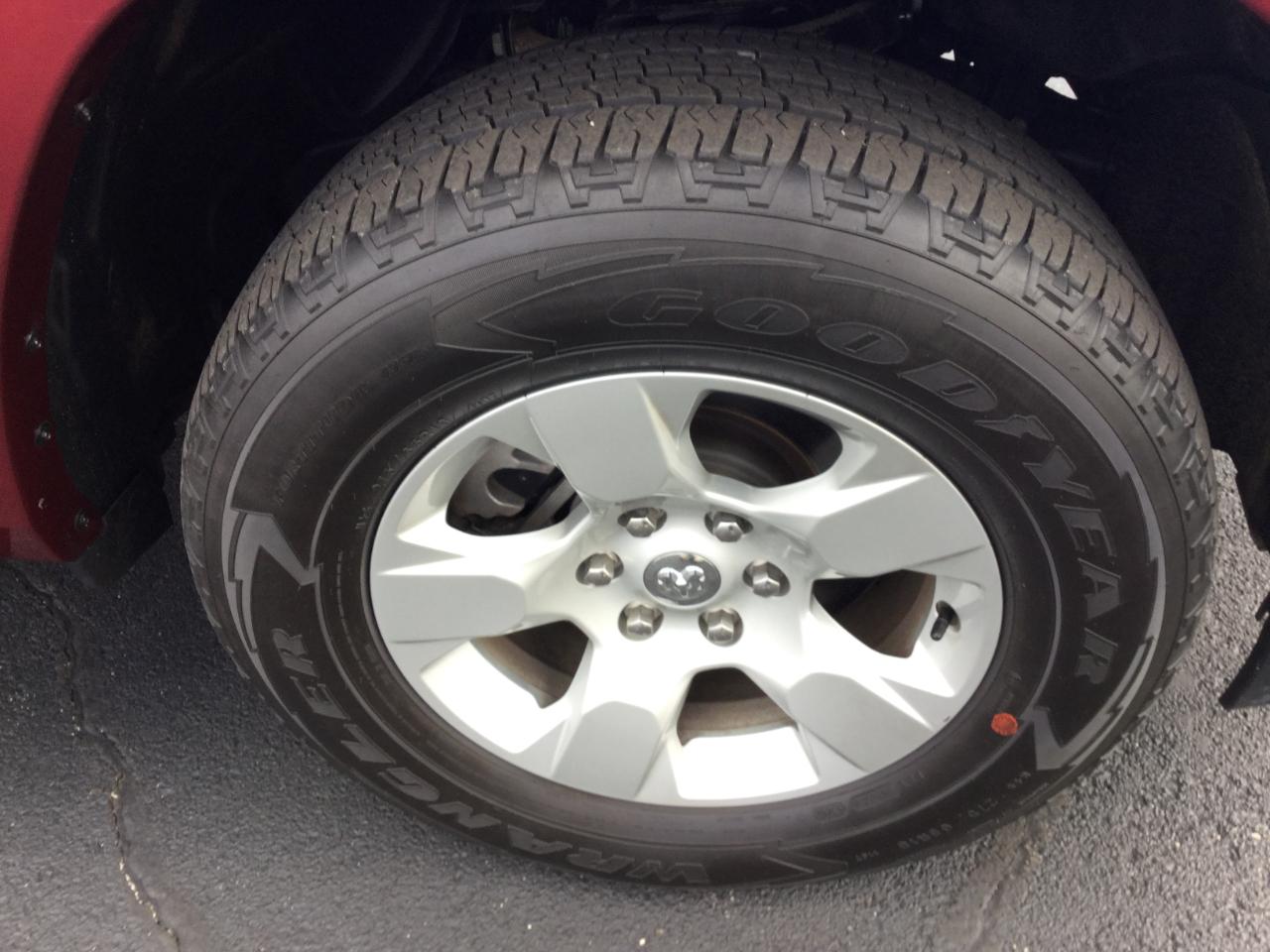 RAM 1500 Big Horn 4x4 Crew Cab 5'7" Box 2025