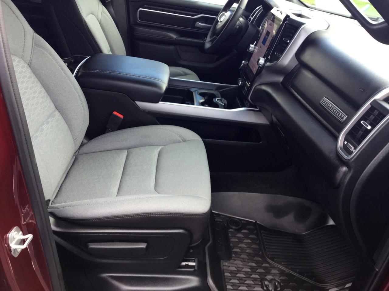 RAM 1500 Big Horn 4x4 Crew Cab 5'7" Box 2025