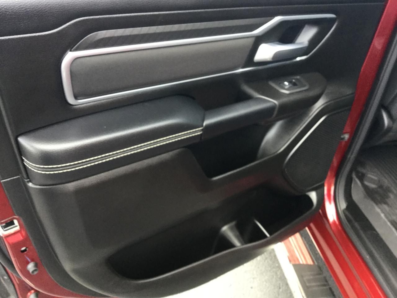 RAM 1500 Big Horn 4x4 Crew Cab 5'7" Box 2025