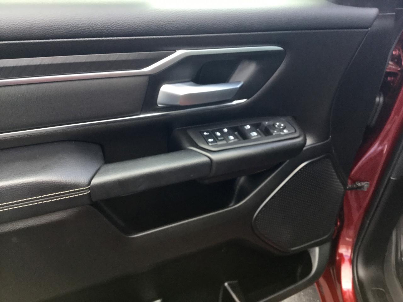 RAM 1500 Big Horn 4x4 Crew Cab 5'7" Box 2025