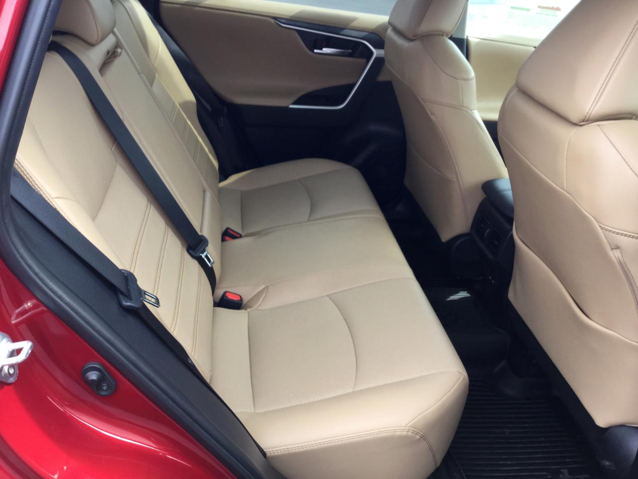 Toyota RAV4 Limited AWD (Natl) 2022