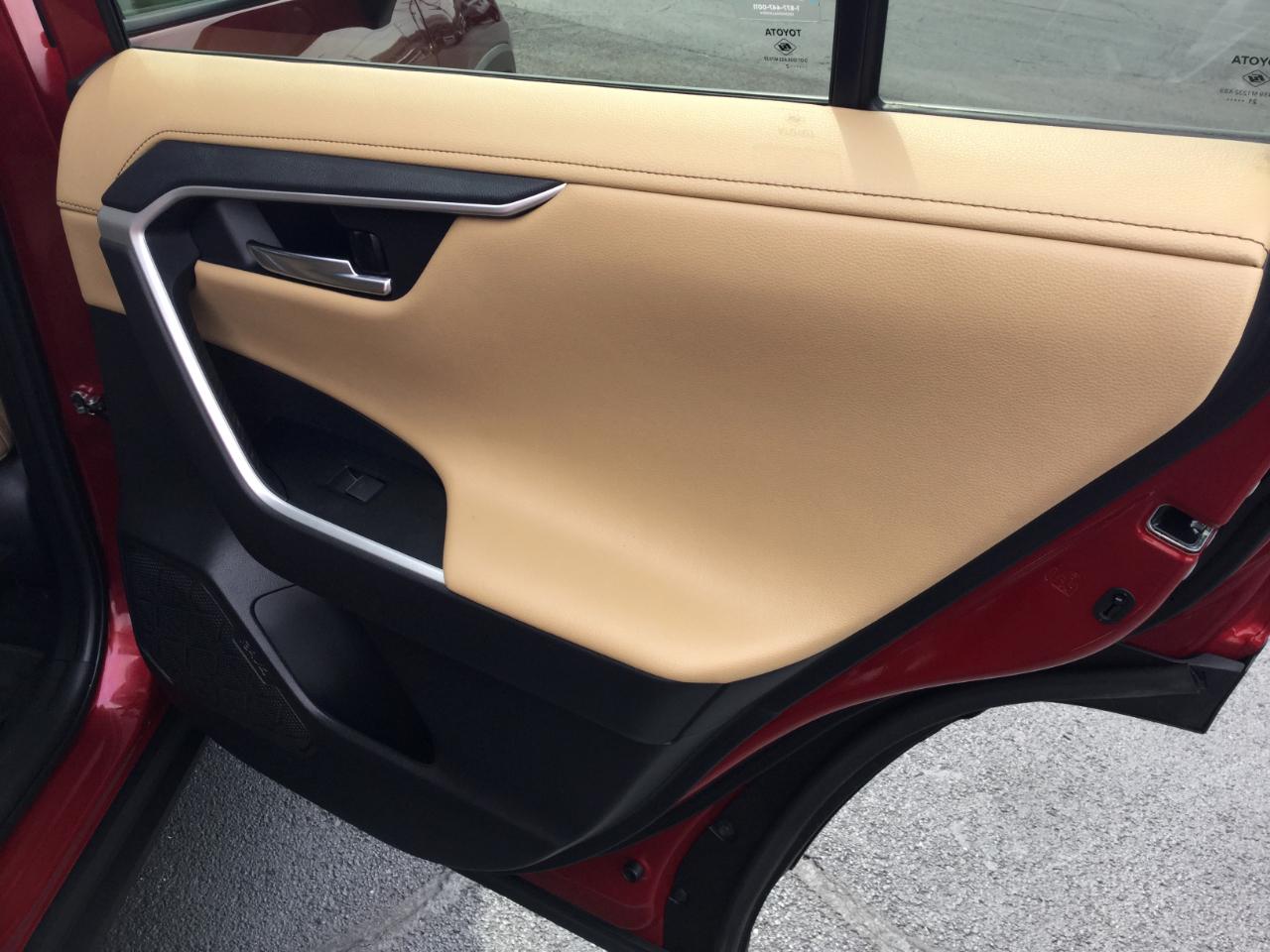 Toyota RAV4 Limited AWD (Natl) 2022