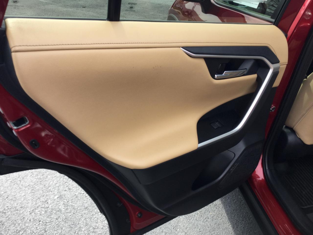 Toyota RAV4 Limited AWD (Natl) 2022