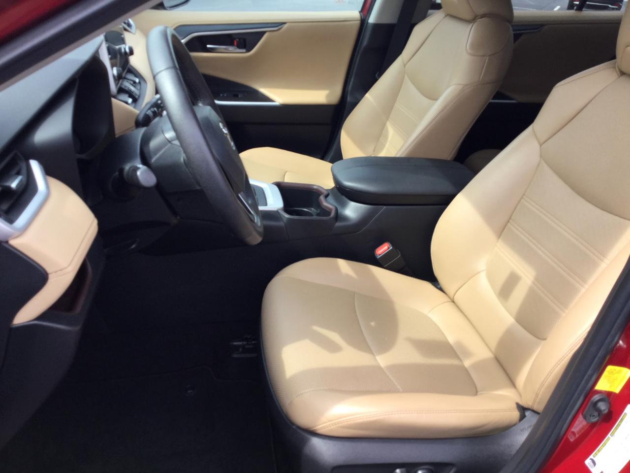 Toyota RAV4 Limited AWD (Natl) 2022