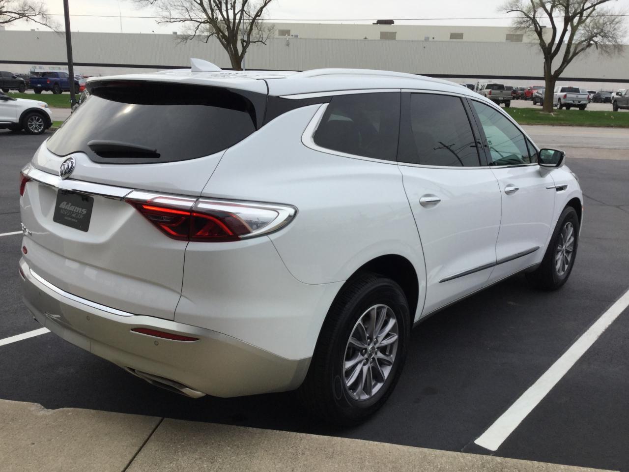 Buick Enclave AWD 4dr Premium 2024