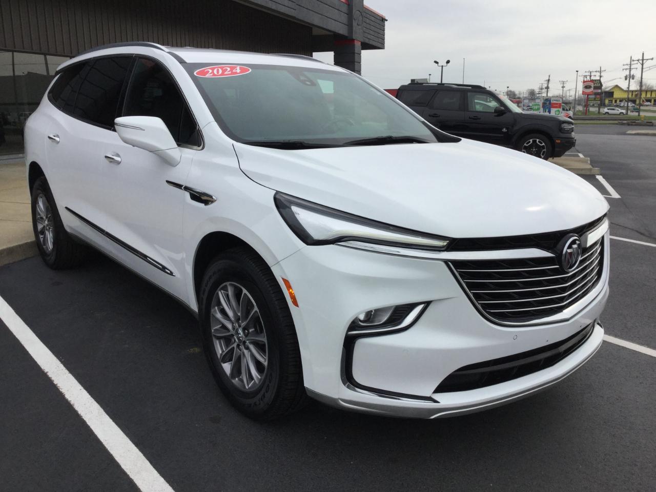 Buick Enclave AWD 4dr Premium 2024