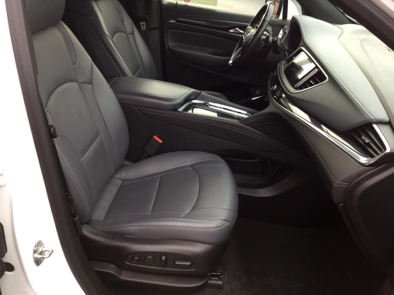 Buick Enclave AWD 4dr Premium 2024