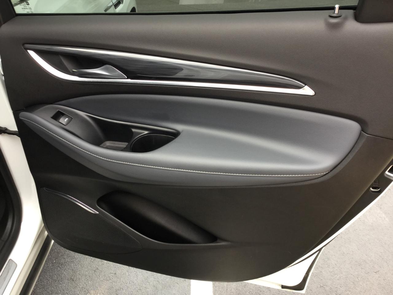 Buick Enclave AWD 4dr Premium 2024