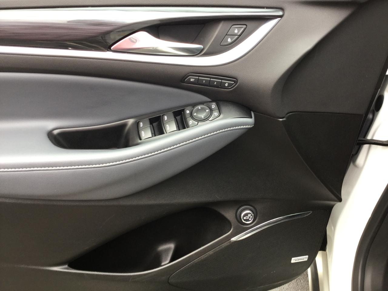 Buick Enclave AWD 4dr Premium 2024