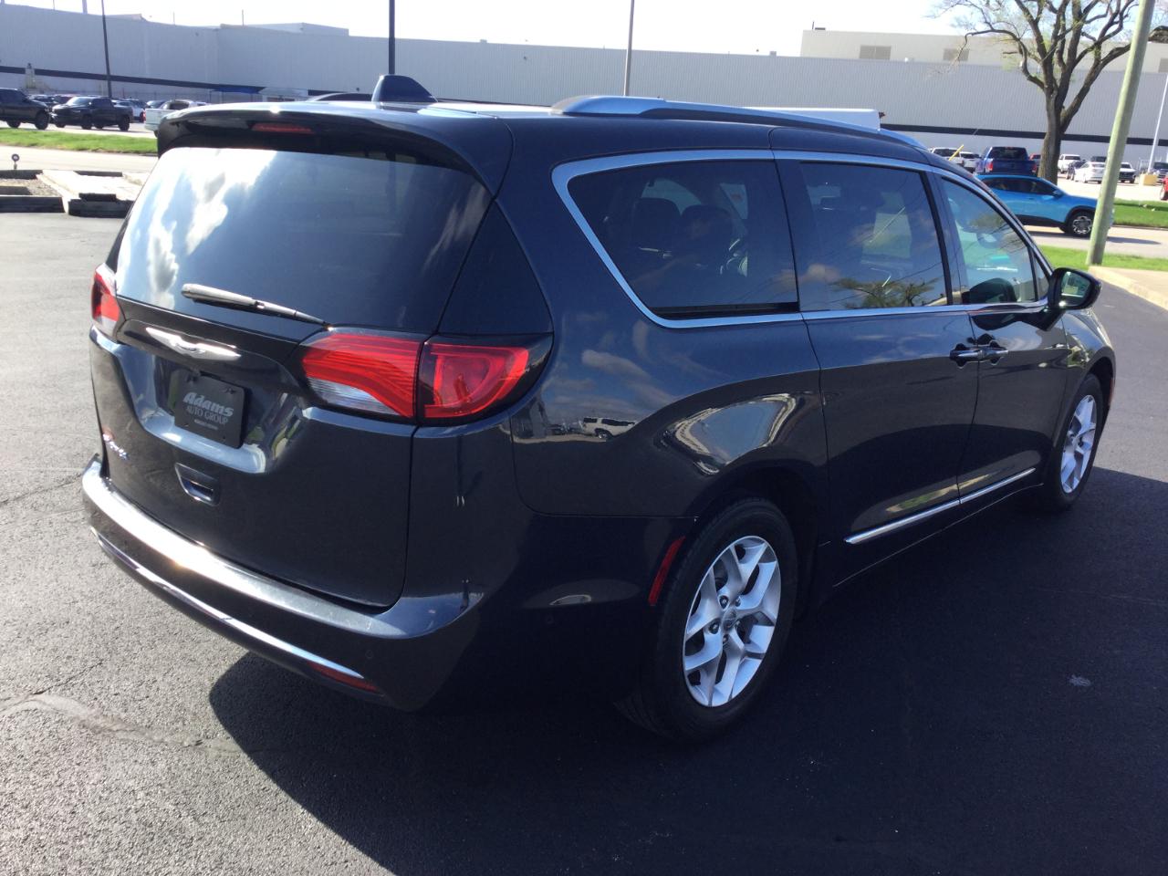 Chrysler Pacifica Touring L Plus FWD 2019