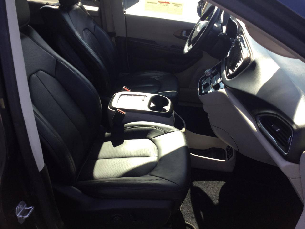 Chrysler Pacifica Touring L Plus FWD 2019