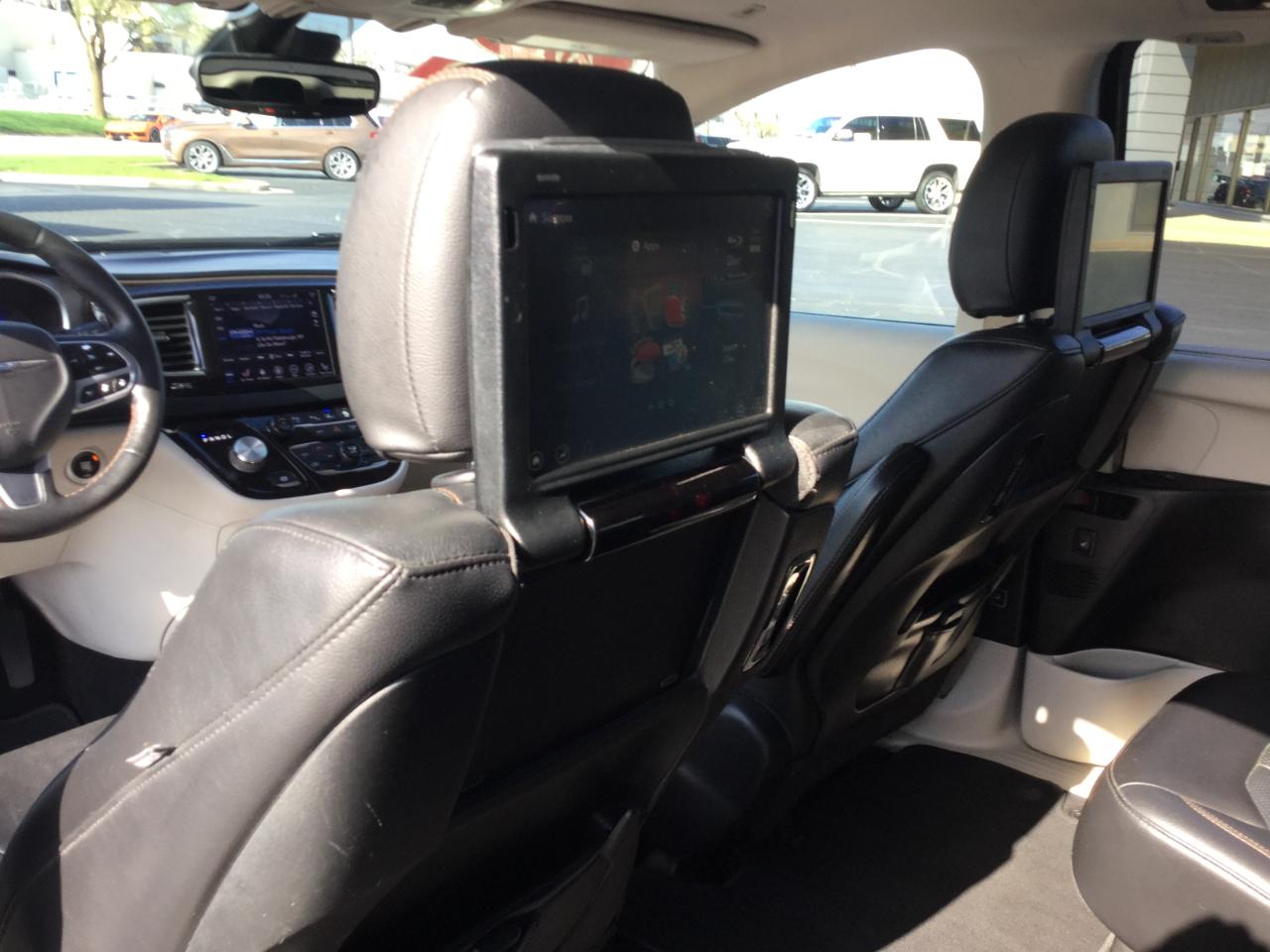 Chrysler Pacifica Touring L Plus FWD 2019