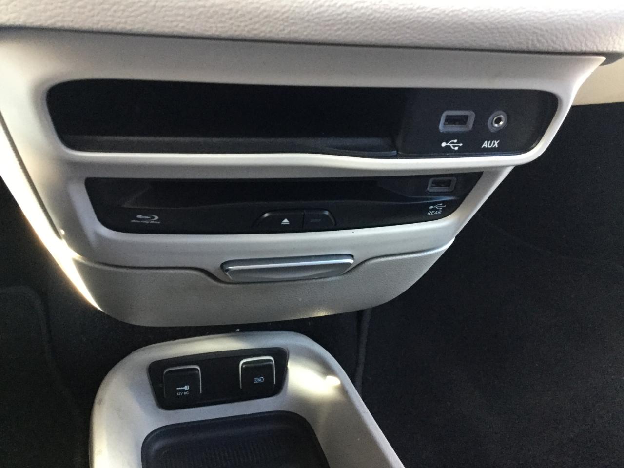 Chrysler Pacifica Touring L Plus FWD 2019