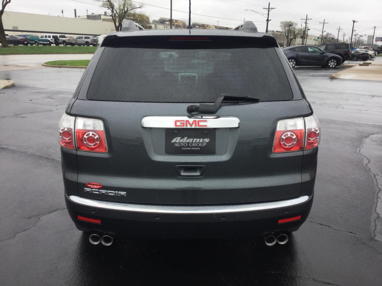 GMC Acadia FWD 4dr SLE 2011