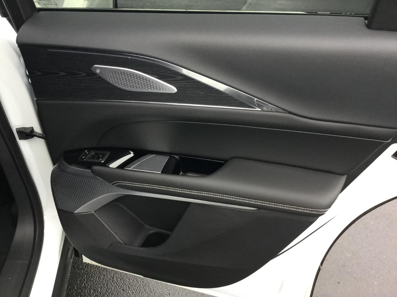 Cadillac Lyriq 4dr Sport w/1SJ 2024