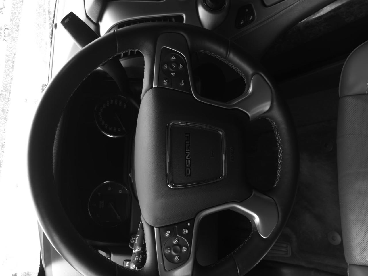 GMC Yukon 4WD 4dr Denali 2015