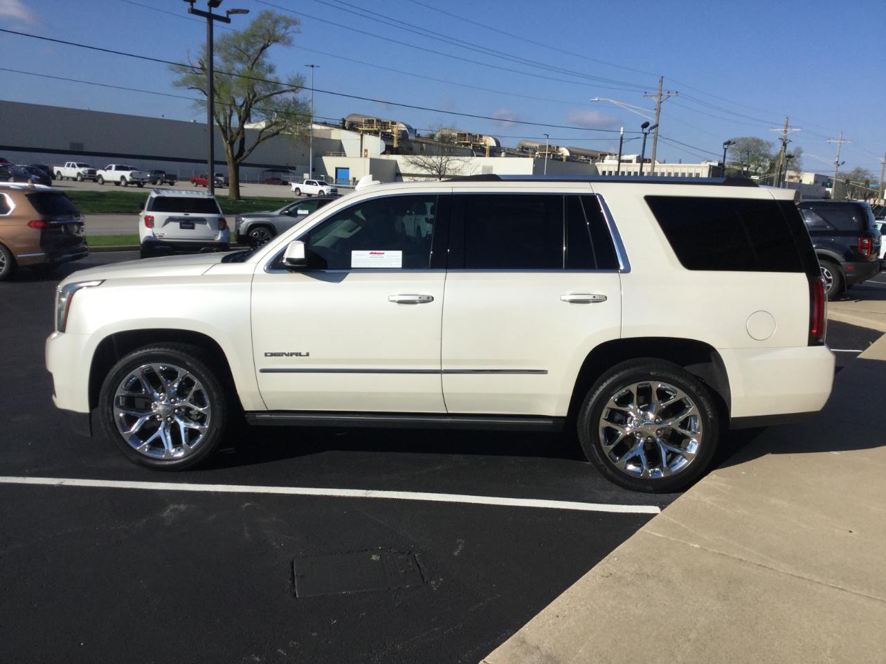 GMC Yukon 4WD 4dr Denali 2015