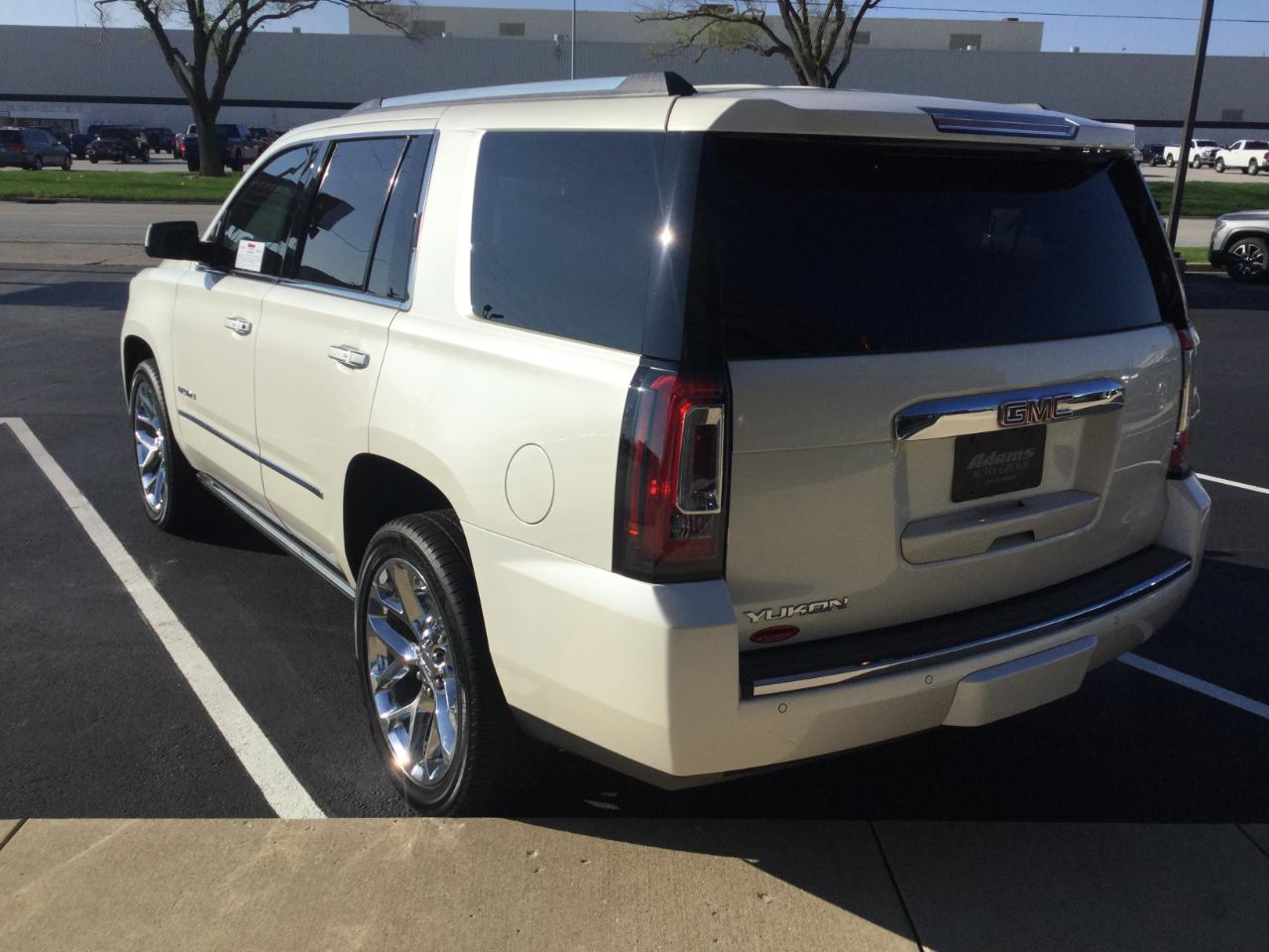 GMC Yukon 4WD 4dr Denali 2015