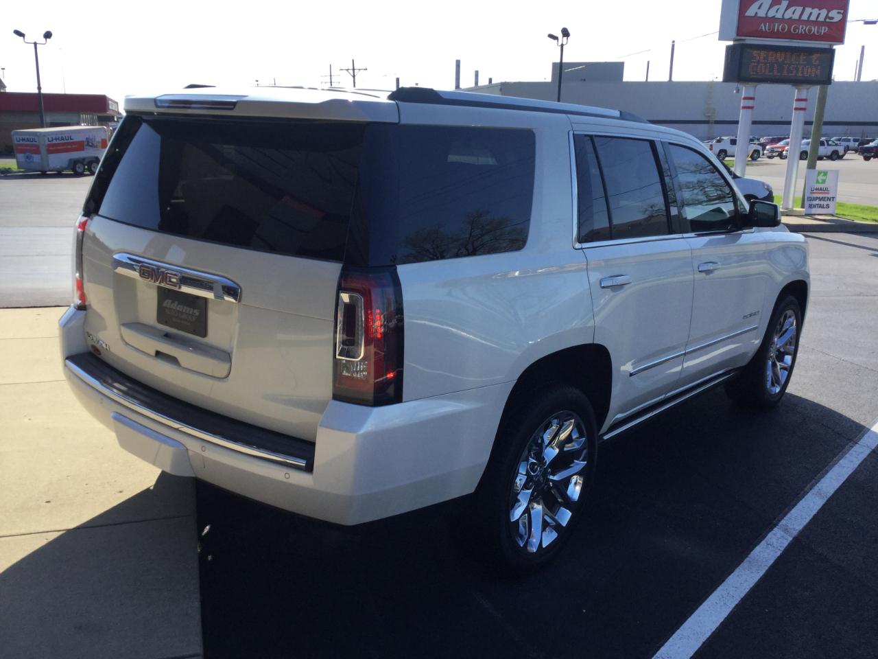 GMC Yukon 4WD 4dr Denali 2015
