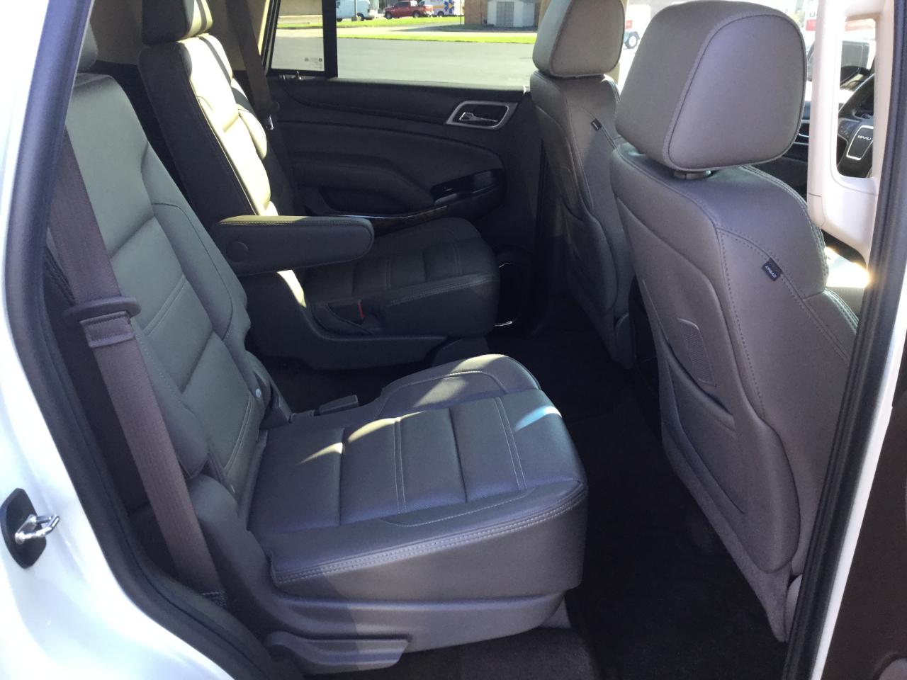 GMC Yukon 4WD 4dr Denali 2015