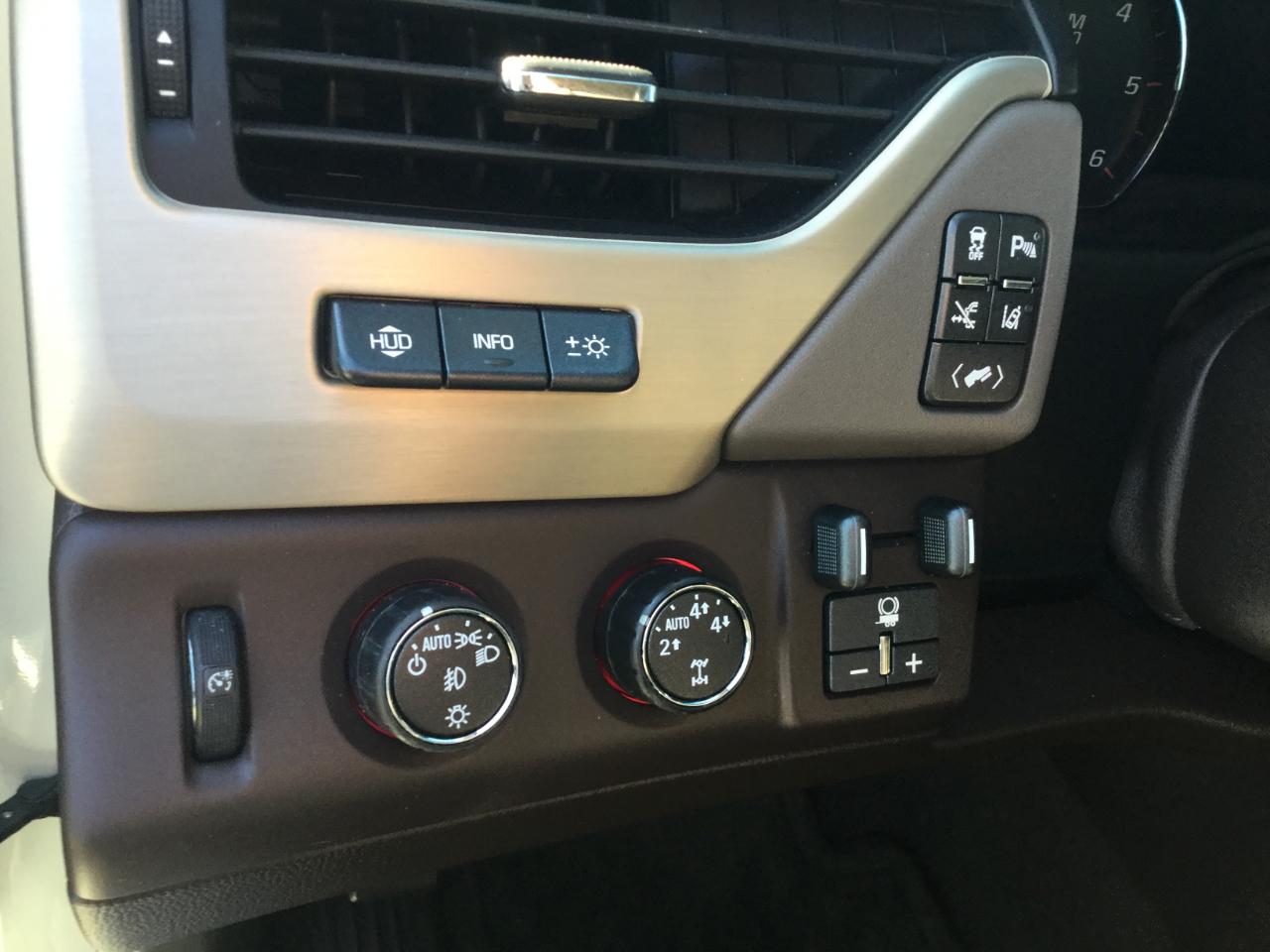 GMC Yukon 4WD 4dr Denali 2015