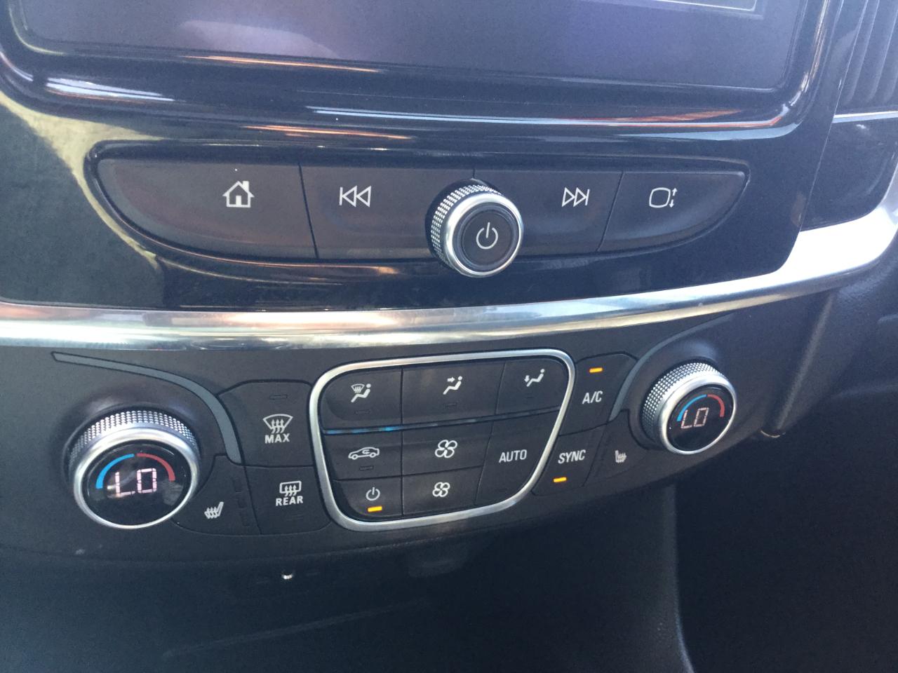 Chevrolet Traverse FWD 4dr LT Leather w/3LT 2018