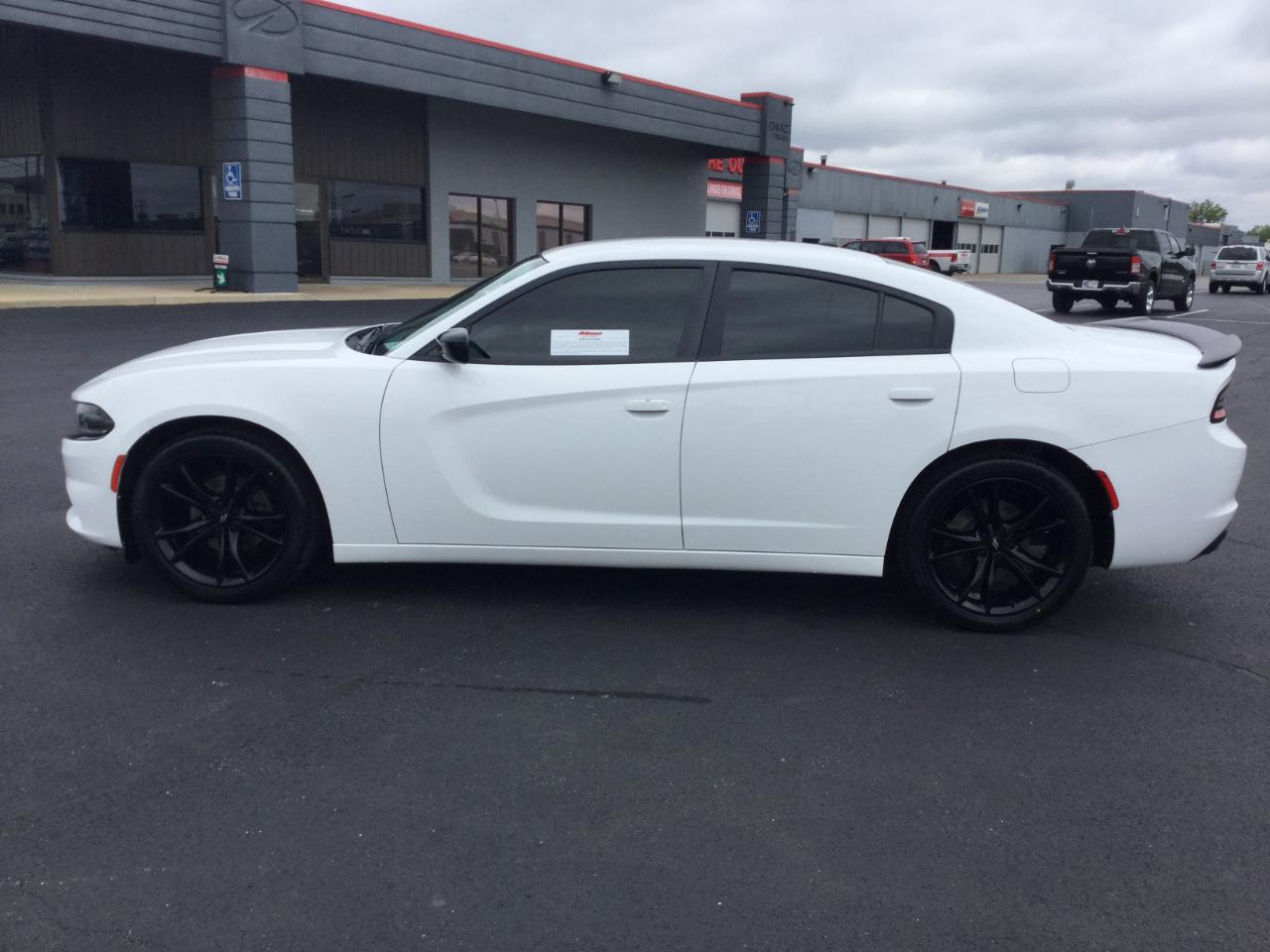Dodge Charger SXT RWD 2018