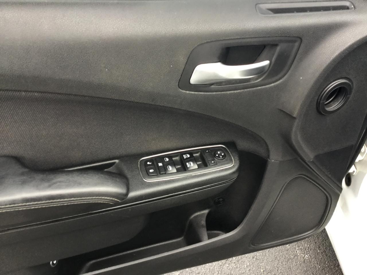 Dodge Charger SXT RWD 2018