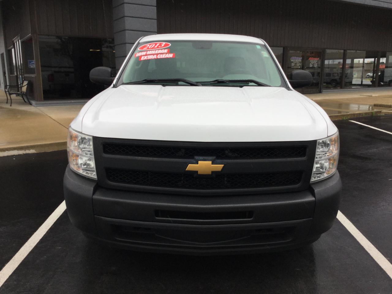 Chevrolet Silverado 1500 2WD Reg Cab 133.0" Work Truck 2013