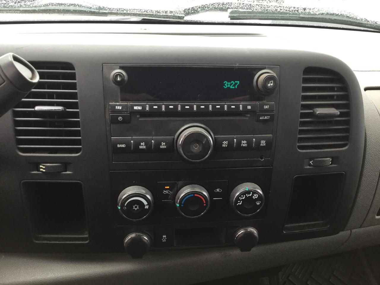 Chevrolet Silverado 1500 2WD Reg Cab 133.0" Work Truck 2013