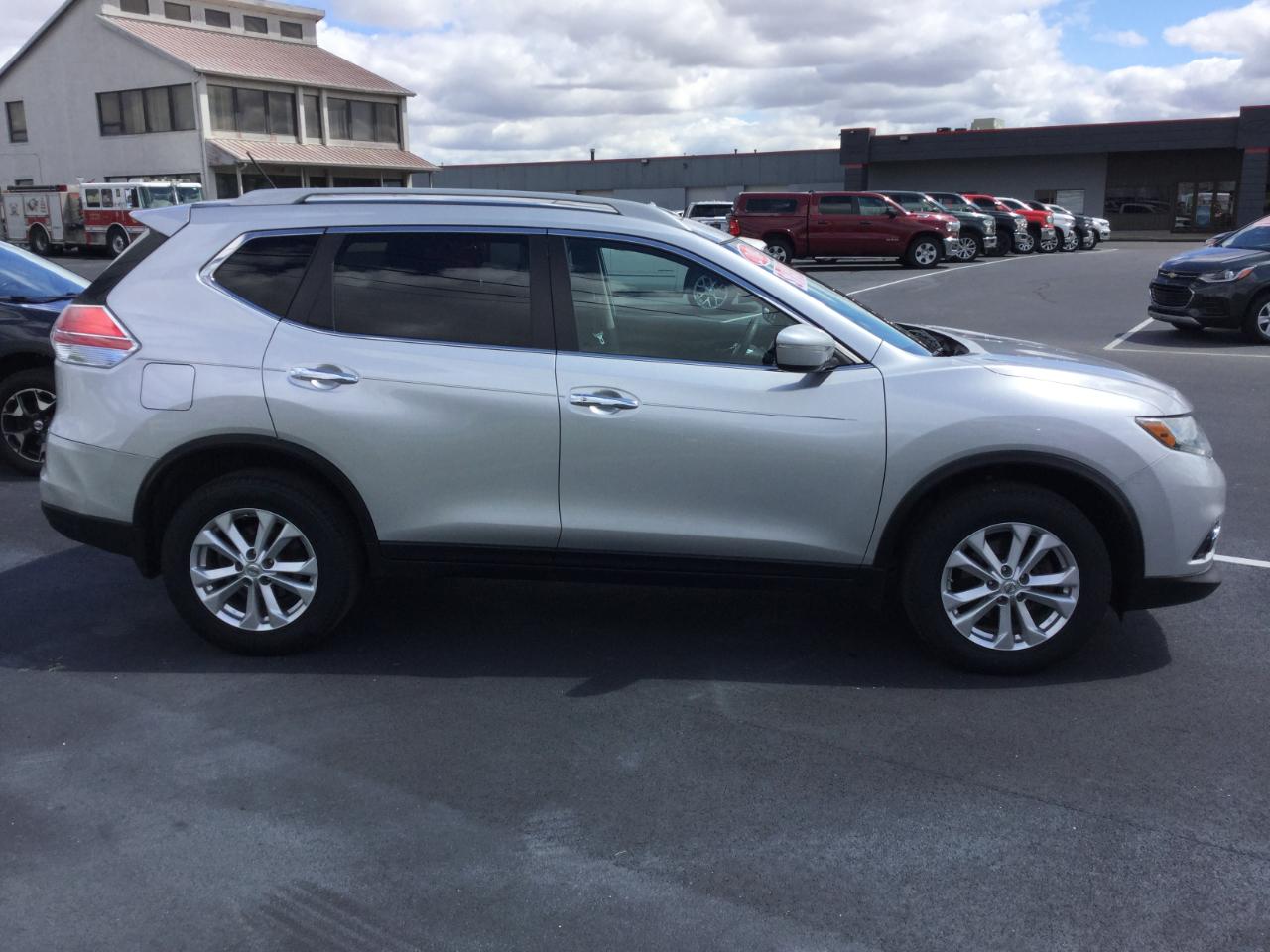 Nissan Rogue AWD 4dr SV 2014
