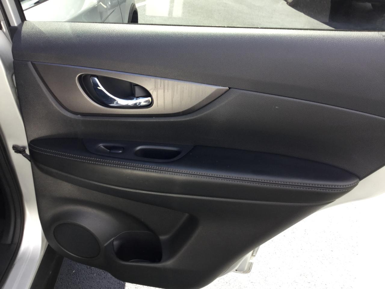 Nissan Rogue AWD 4dr SV 2014