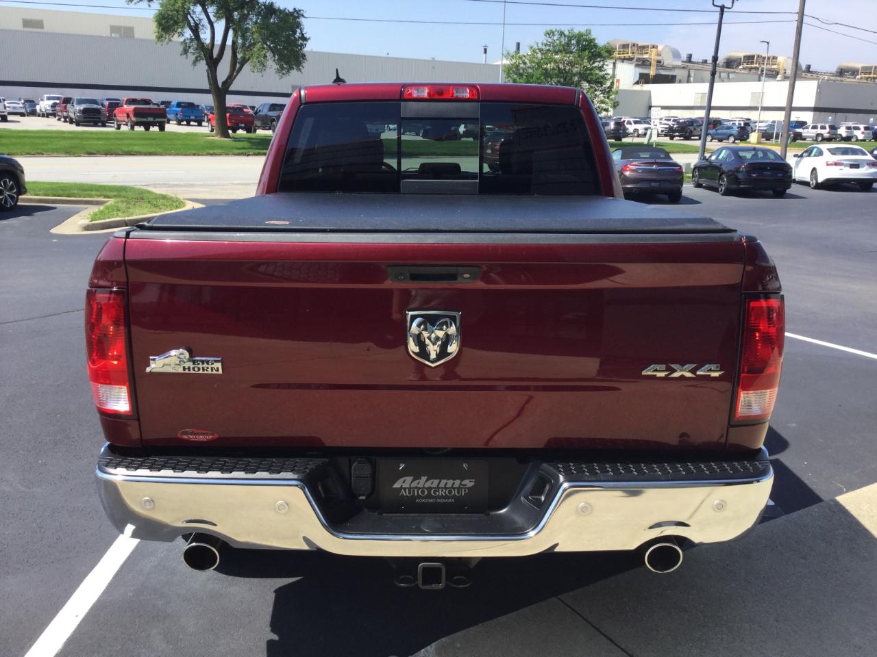 RAM 1500 Big Horn 4x4 Crew Cab 5'7" Box 2017