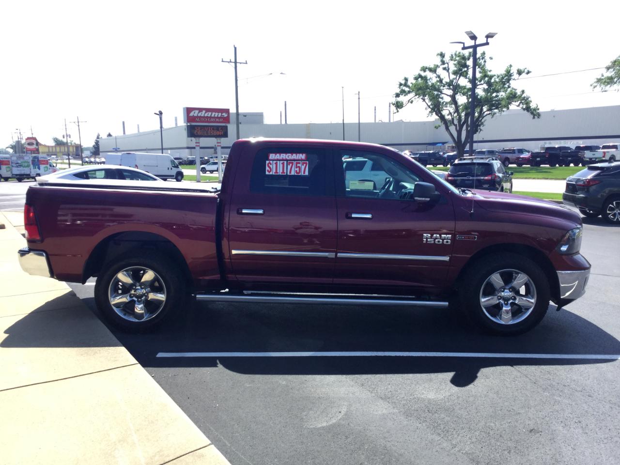 RAM 1500 Big Horn 4x4 Crew Cab 5'7" Box 2017