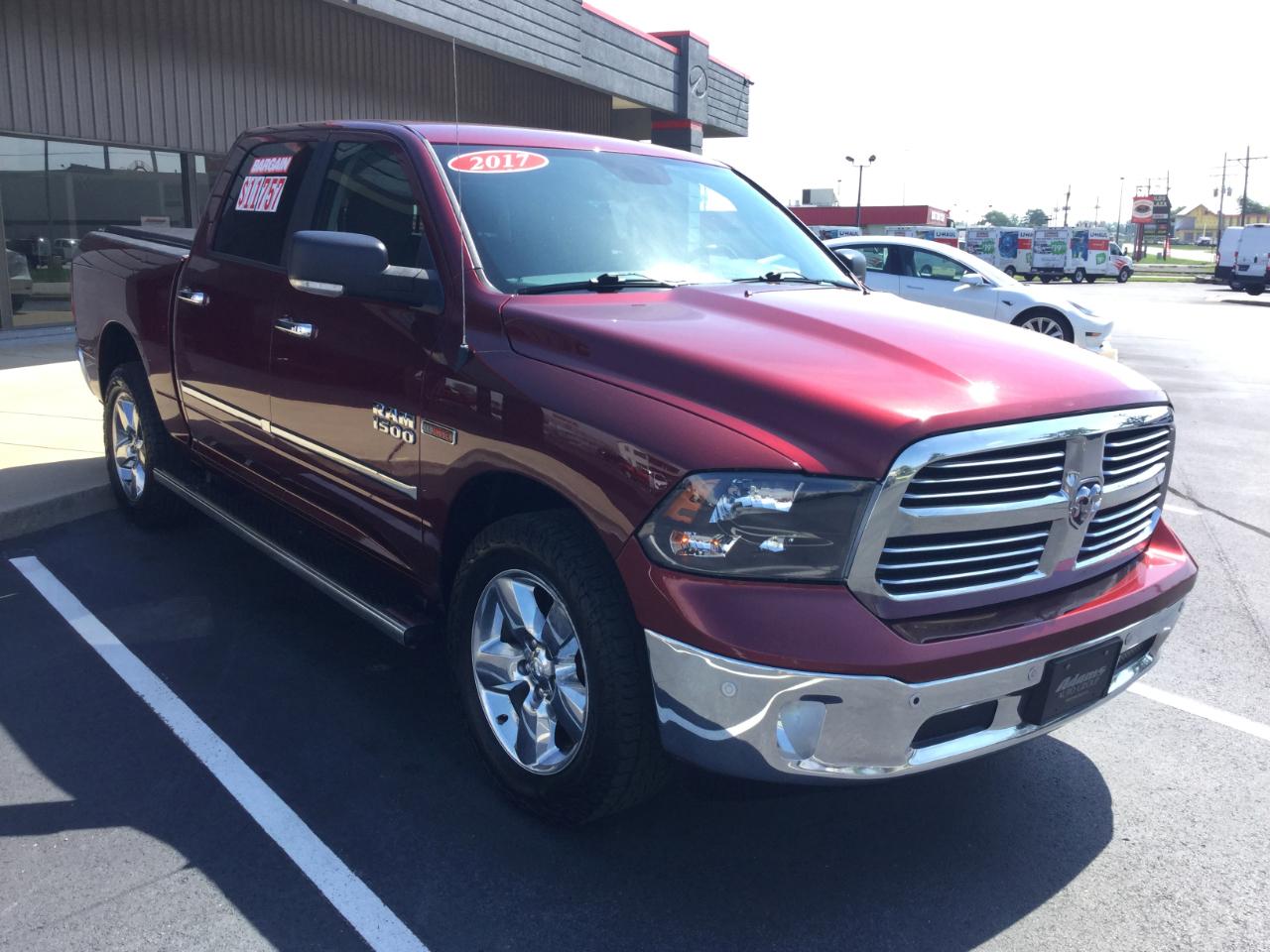 RAM 1500 Big Horn 4x4 Crew Cab 5'7" Box 2017