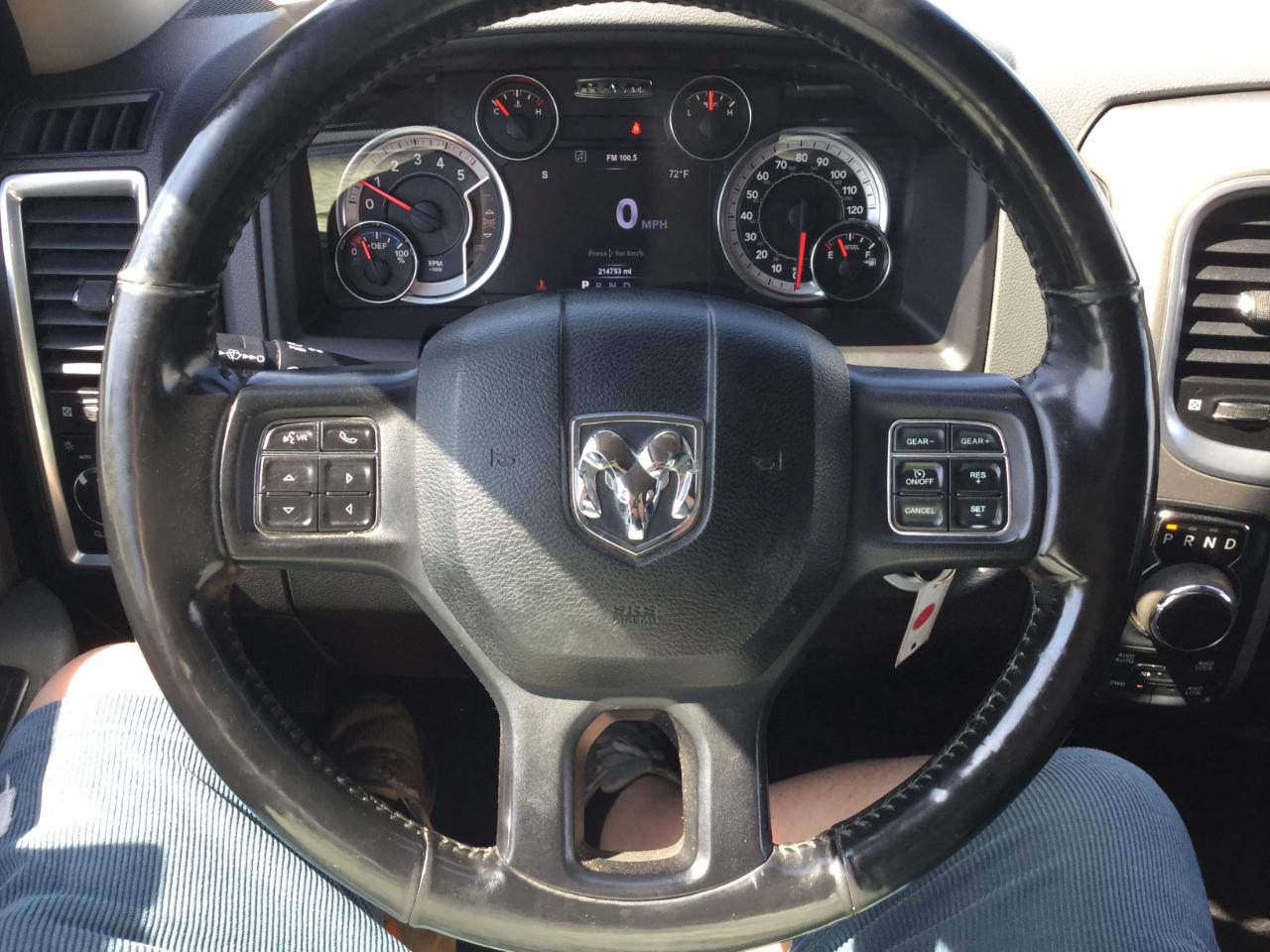 RAM 1500 Big Horn 4x4 Crew Cab 5'7" Box 2017