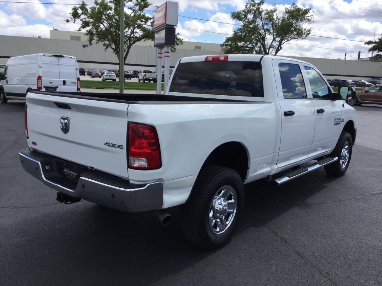 RAM 2500 4WD Crew Cab 149" Tradesman 2016